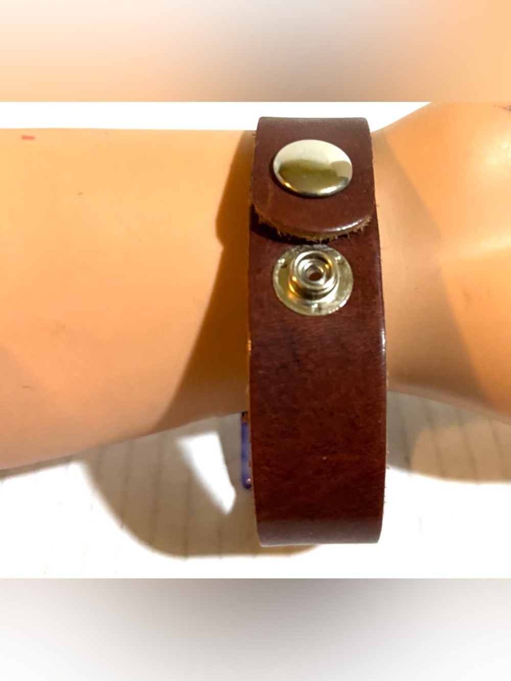 Handmade Purple Stone agate Leather Bracelet - Picture 2 of 2